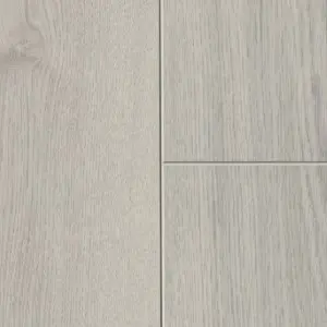 An image of the Davenport Luxury Vinyl Tile, a bright grey wooden colour swatch from Belgotex’s Classen Solido Elite Collection.